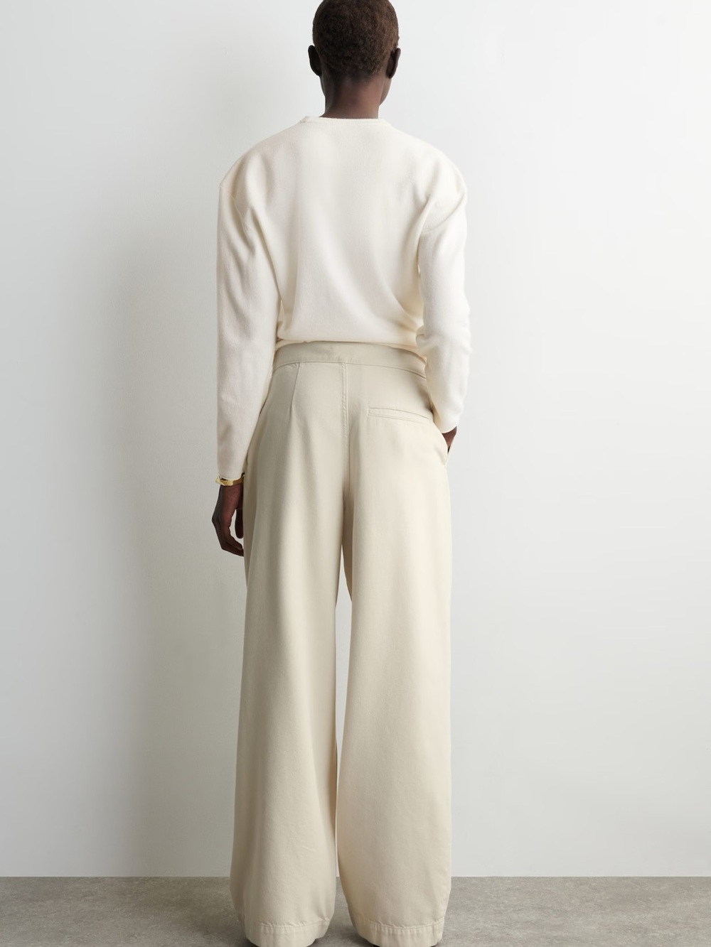 NWT (size 6) COS PLEATED WIDE-LEG DENIM PANTS - Picture 4 of 10